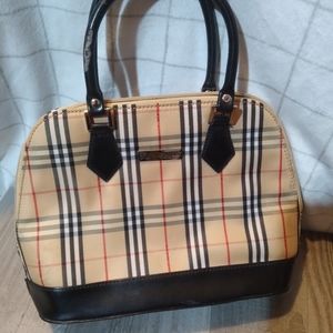 COPY - Small Burberry handbag